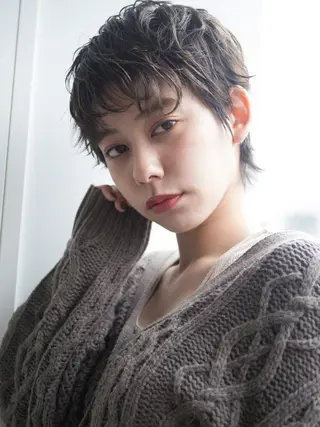 パーマ nuu所属・💜ショート💜 ウルフ、ボブ二色亜美のヘアスタイル