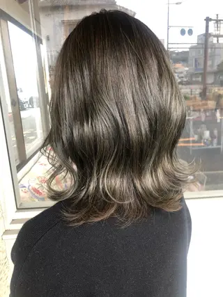 ミディアム Mariana雛/ 西大分/ハイライトのヘアスタイル