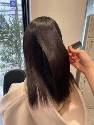 セミロング 山田 梨央のヘアスタイル