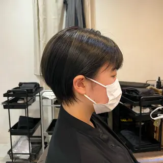 ショート 切りっぱなしボブ 👩🏼ミニボブのヘアスタイル