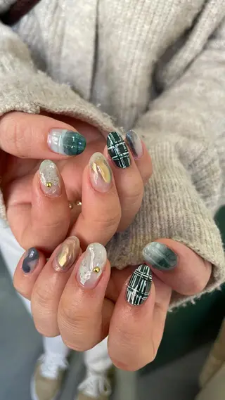 ネイル 栗田 ゆう子のネイルデザイン