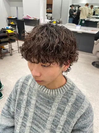 パーマ メンズ メンズスタイリスト✨ 助川龍哉のヘアスタイル