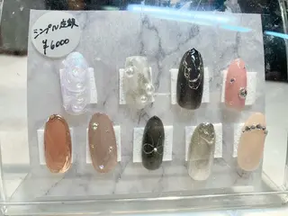 ネイル Rich to 半田店所属・rich to 内田のネイルデザイン