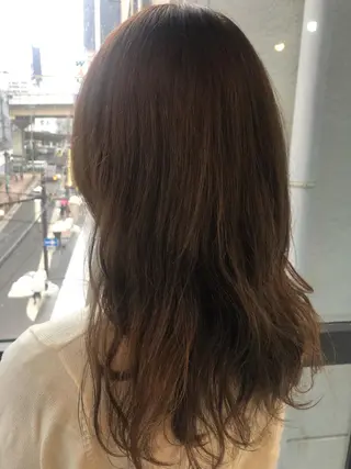 ミディアム カラー 髪質改善&ブリーチ 伊勢 祐一郎のヘアスタイル