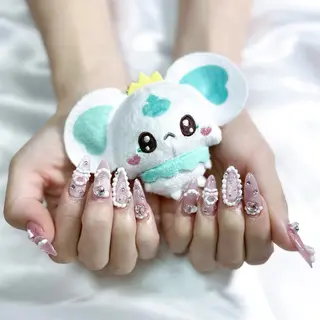 ネイル Ｌｉｎｏ’ｂ所属・Aulu'b るなのネイルデザイン