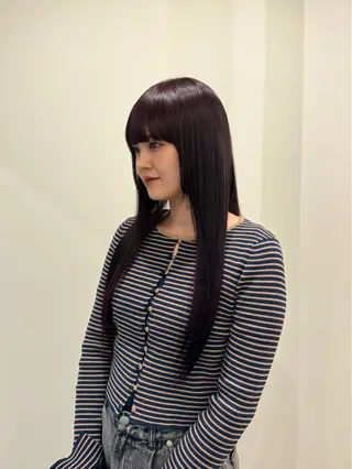 ロング カラー 内沼 恵留菜のヘアスタイル