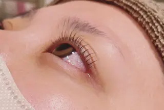 マツエク・マツパ ハイトーン/寒色系 カラー/Risa🌿のヘアスタイル