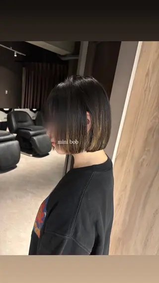 ショート 透明感カラー・レイヤ ー🎀amika🎀のヘアスタイル