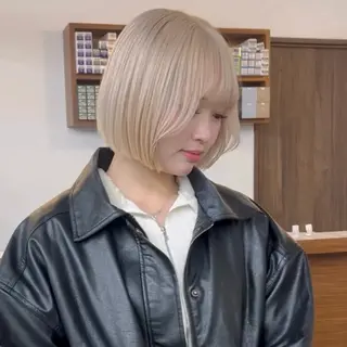 ショート カラー ブリーチ୨୧大阪梅田 タカシマリナ♡のヘアスタイル
