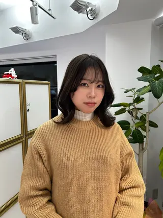 セミロング カラー レイヤーカット/瀬川 琴音のヘアスタイル