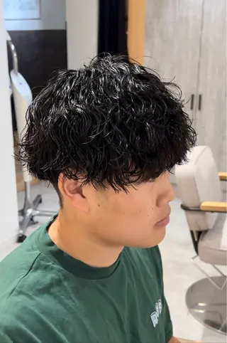 ショート パーマ メンズ BLEACHi 心斎橋店所属・メンズ特化サロン リョウタのヘアスタイル