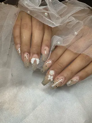 ネイル 濱岡 咲のネイルデザイン