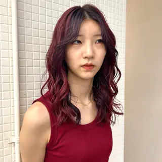 ロング カラー 7Bridge 滝内ひよりのヘアスタイル