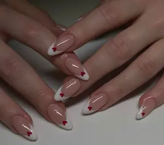 ネイル 高木 維麗絲のネイルデザイン