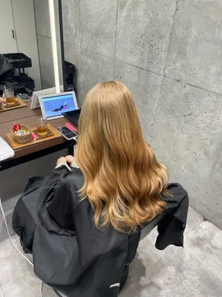 カラー 暖色/ハイトーン/ カラー/HBLのヘアスタイル