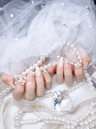 ネイル Yudia🦋 azuのネイルデザイン