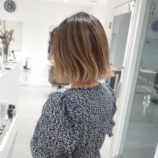 ミディアム カラー E Komo hair所属・Wow❕E Komo hair 永井一輝のヘアスタイル