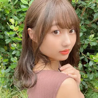 ミディアム カラー ヘアアレンジ 外苑前NO.1艶髪 透明感カラーのヘアスタイル