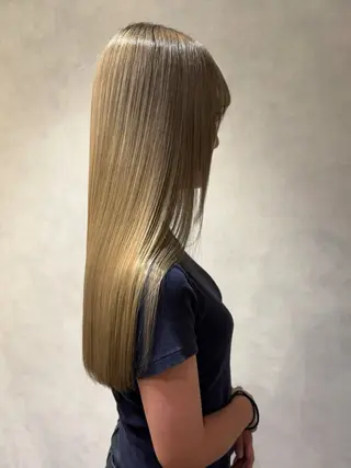 ロング 番場 夏希のヘアスタイル