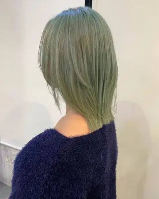 ミディアム カラー silo所属・silo MOKA 顔周りカット🦦のヘアスタイル