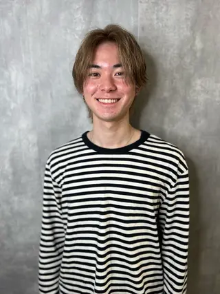 ショート パーマ メンズ become men's hair 名駅店所属・名駅/フェザーパーマ 韓国ヘア/森岡のヘアスタイル