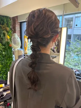 セミロング ヘアアレンジ mio/【日本橋】 パーマモデルのヘアスタイル