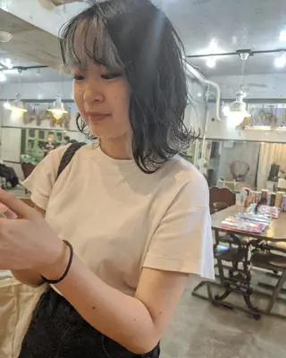 ミディアム カラー ヘアアレンジ 南堀江 möwen ( メーヴェ )所属・mowen RUIのヘアスタイル