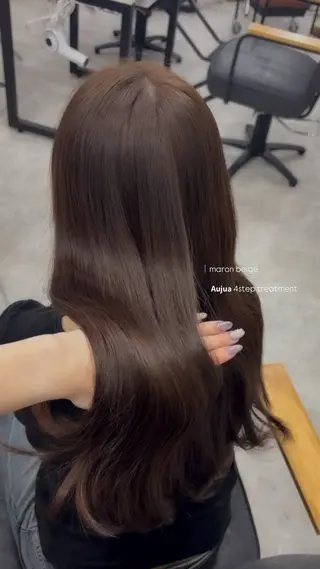 ロング Haruka /うる艶透明感カラーのヘアスタイル