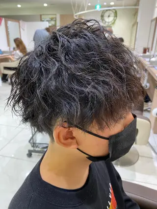 ショート パーマ メンズ 渡邉 理央のヘアスタイル