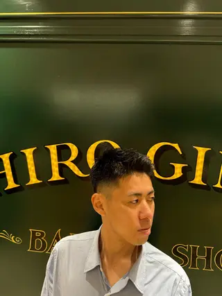 ショート ヒロ銀座バーバーショップ名古屋本店所属・小島 優奈のヘアスタイル