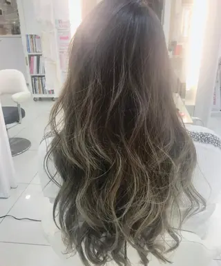 ロング 大澤 碧のヘアスタイル