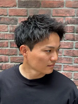 ショート パーマ ヒロ銀座八重洲日本橋店所属・吉田 一希のヘアスタイル