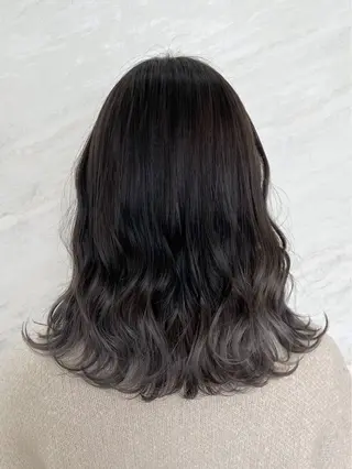 カラー bambi PETZのヘアスタイル