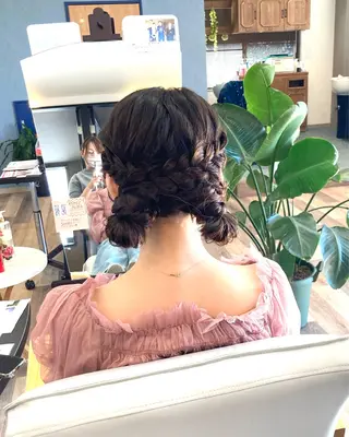 ミディアム 中野 紹江のヘアスタイル