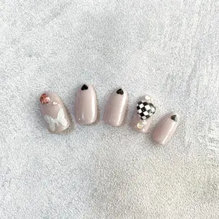 ネイル ゴテゴテ💙ワンホン リオナのネイルデザイン