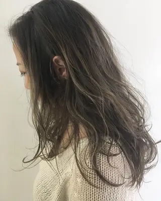 ロング カラー tipi 香椎・千早のヘアスタイル