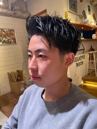 メンズ 髪質改善/艶カラー Hiroakiのヘアスタイル