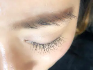 マツエク・マツパ Neoest Log ＋ bell所属・荒川 鈴菜のヘアスタイル