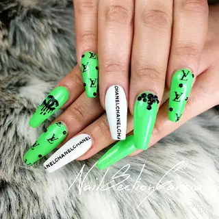 ネイル Yamawaki by NSGのネイルデザイン