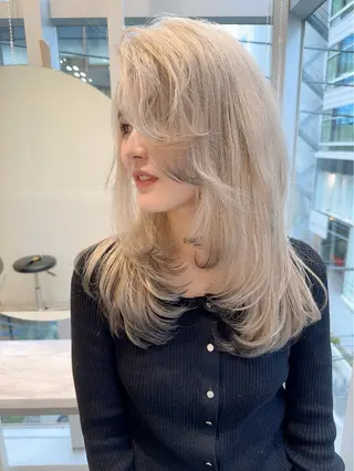 カラー カラースペシャリスト ・齊藤 羽瑠輝のヘアスタイル