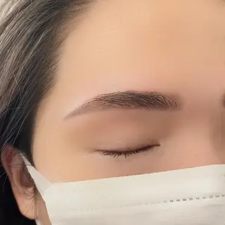 アイブロウ cilon.所属・山浦 美月のマツエク・マツパデザイン