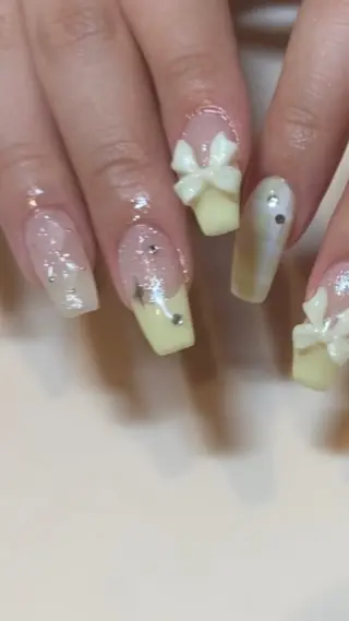 ネイル share salon RURU所属・⭐︎ hiyoriのネイルデザイン