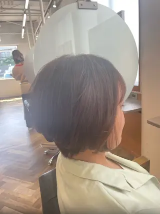 ショート maru.所属・照井 由香理のヘアスタイル