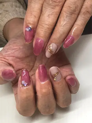 ネイル Lily Roseスタッフ一同のマツエク・マツパデザイン