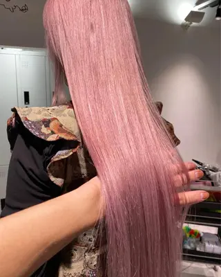 ロング カラー CHERIEブリーチ ダブルカラー 天神のヘアスタイル
