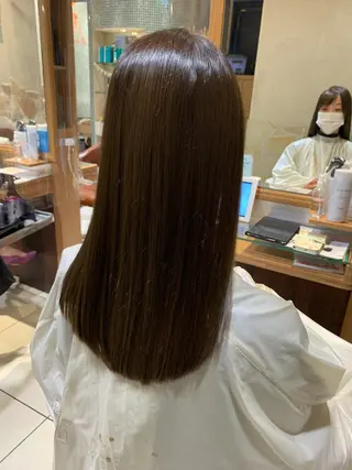 セミロング 新宿メンズパーマ メンズバレイヤージュのヘアスタイル