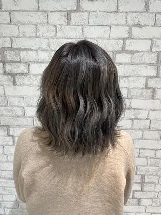 ショート カラー 佐野 優斗のヘアスタイル