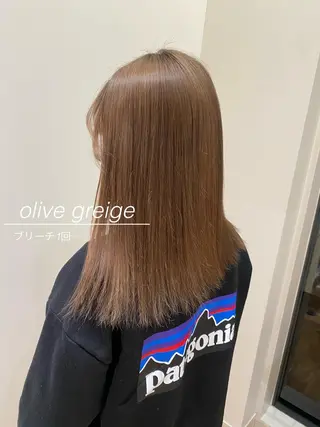 ミディアム es SALON所属・神崎 夢羽のヘアスタイル