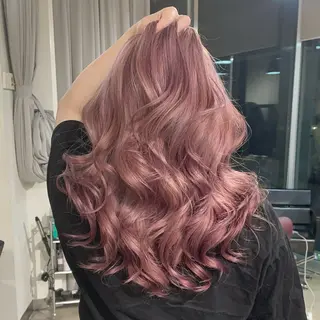 ロング カラー ヘアアレンジ 🩵ྀིハイトーン みほ🎀🫐のヘアスタイル