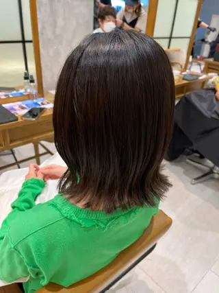 ミディアム 山下 有美のヘアスタイル